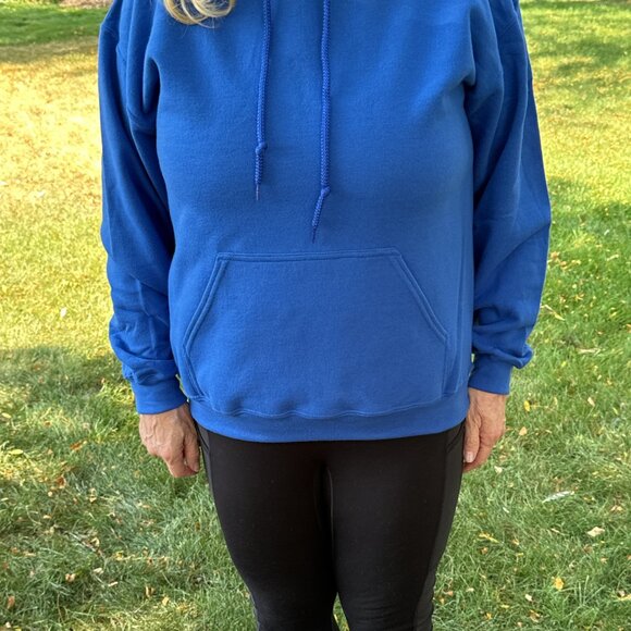 New Gildan Heavy Blend Royal Blue Hooded Sweatshirt with Kangaroo Pockets - Picture 7 of 8